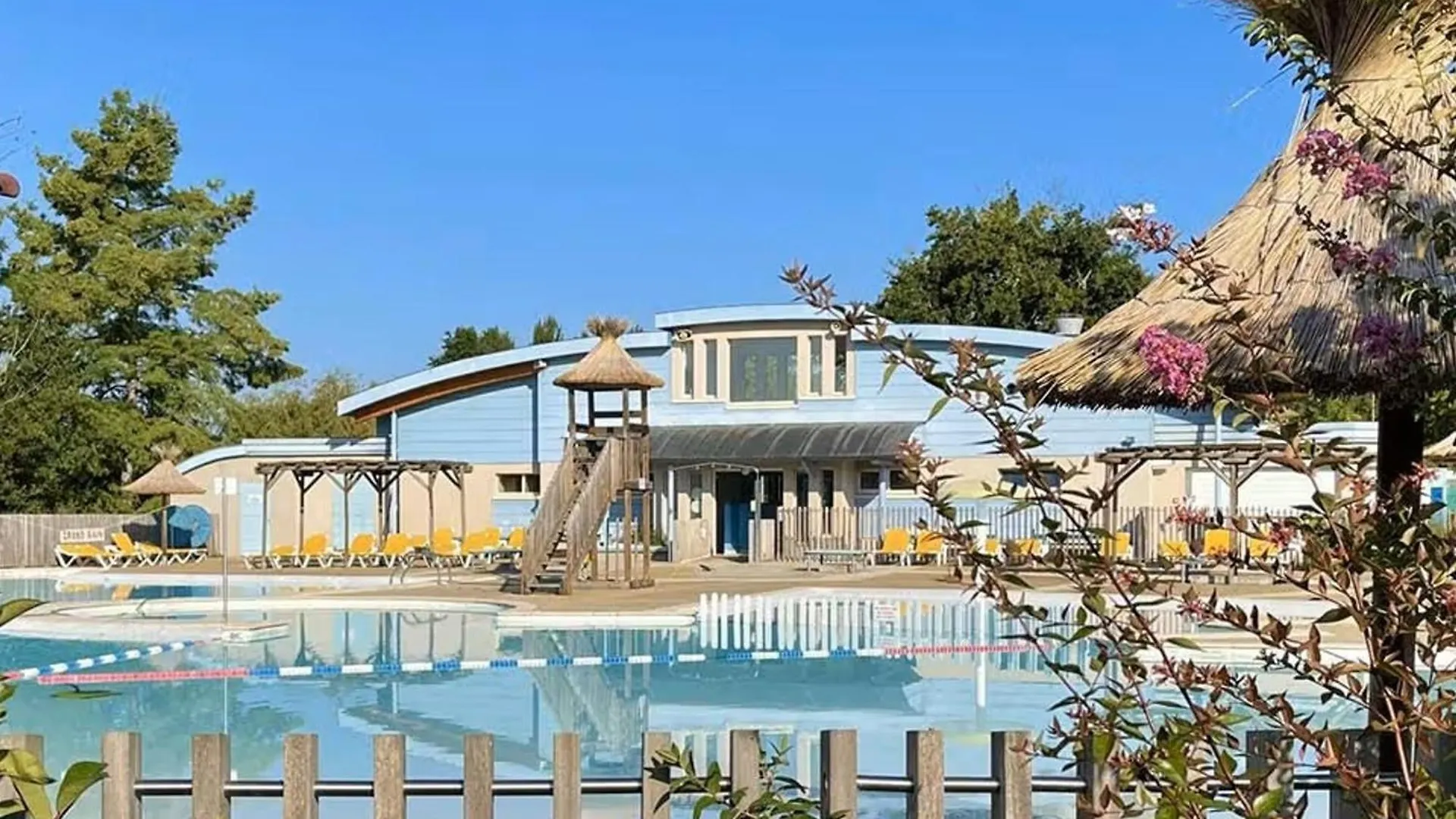 Agreable T2 Lumineux Avec Balcon Et Wi-Fi Gratuit Pres Des Thermes - Fr-1-841-62 Barbotan-les-Thermes 0*,  Frankreich