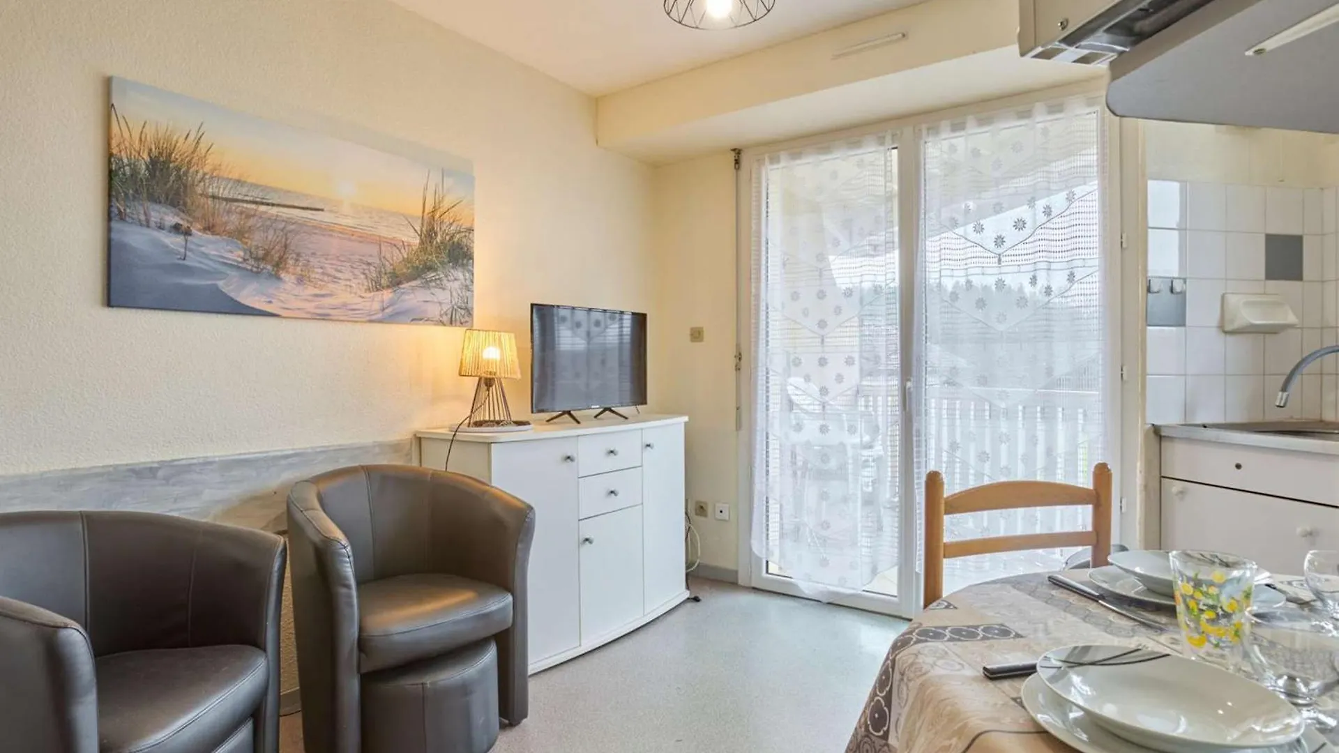 Agreable T2 Lumineux Avec Balcon Et Wi-Fi Gratuit Pres Des Thermes - Fr-1-841-62 Barbotan-les-Thermes Apartment